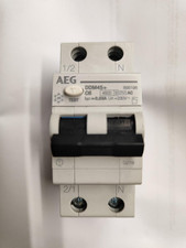 Aeg magnetotermico differenzia usato  Zeccone