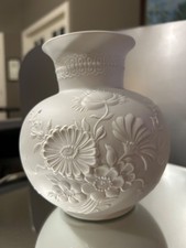 Kaiser porcelain vase for sale  Sumter