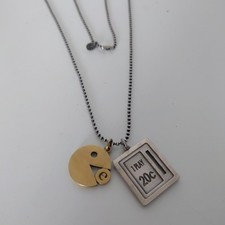 Colar BICO Austrália “1 PLAY 20¢” Ficha Arcade Estilo Pac-Man Pingente comprar usado  Enviando para Brazil