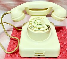 Antico telefono tavolo usato  Desulo