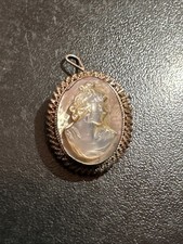 Rare broche nacre d'occasion  Lyon II