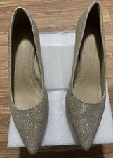 Dream pairs women for sale  Bronx