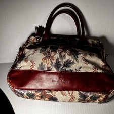 Etienne aigner women for sale  Jasper