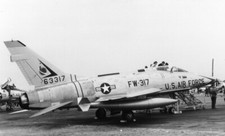 Usado, 48º TFW, North American F-100D Super Sabre, 56-3317 - Fotografia em preto e branco comprar usado  Enviando para Brazil