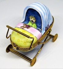 CAIXA LIMOGES FRANCE - CARRINHO DE BEBÊ - BEBÊ E CHUPETA - FECHO URSINHO DE PELÚCIA - CARRINHO DE BEBÊ comprar usado  Enviando para Brazil