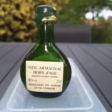 Mignonette alcool vieil d'occasion  Sainte-Foy-d'Aigrefeuille