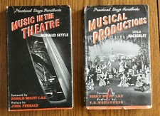 PRACTICAL STAGE HANDBOOKS WITH D/Js - MUSIC IN THE THEATRE & MUSICAL PRODUCTIONS, usado comprar usado  Enviando para Brazil