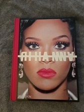 Rihanna The Rihanna Book Hard Cover by Phaidon, usado comprar usado  Enviando para Brazil