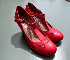 Red bar shoes for sale  LOUGHBOROUGH