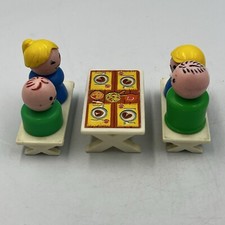 Mesa de piquenique branca vintage Fisher Price Little People Family jantar com bancos, usado comprar usado  Enviando para Brazil