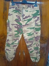 Pantaloni mimetici desert usato  Italia