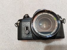 Nikon con obiettivo usato  San Sebastiano Curone