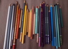 Coloured pencils for sale  KING'S LYNN