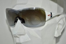Óculos de sol Oakley EUA Miss Conduct OO9141-11 branco feminino envoltório esportivo peça/reparo comprar usado  Enviando para Brazil