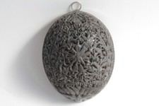 Half coconut carved d'occasion  Expédié en Belgium