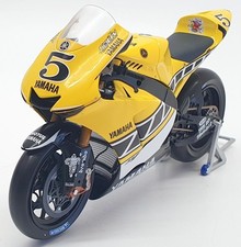 Motocicleta Minichamps escala 1/12 122053095 - Yamaha YZR M1 C Edwards Laguna 2005 comprar usado  Enviando para Brazil