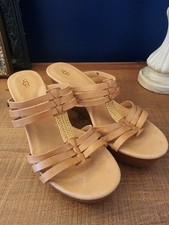 Ugg mattie platform for sale  Winfield