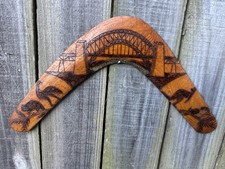 BOOMERANG Vintage Sydney Harbour Bridge Canguru Emu por Artista Indígena, usado comprar usado  Enviando para Brazil
