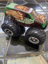 Monster Truck Die Cast 1:64 Mattel Hot Wheels Monster Jam “Smash Squatch” segunda mano  Embacar hacia Argentina