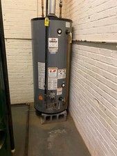 550 70gallon water for sale  Irvington