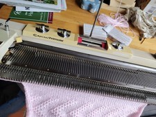 Knitmaster 305 knitting for sale  THIRSK