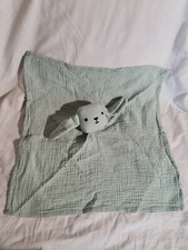 Doudou plat carré d'occasion  Seloncourt