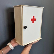 Armário de primeiros socorros soviético antigo 11,8" caixa médica de plástico decoração de parede URSS comprar usado  Enviando para Brazil