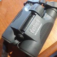 Bushnell h2o 8x42 for sale  EGHAM