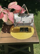 Bolsa satchel floral original Guess com flores de cerejeira  comprar usado  Enviando para Brazil