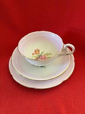 Royal Grafton vintage rosa osso china trio com padrão de acabamento dourado 6834c comprar usado  Enviando para Brazil