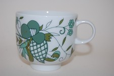 Kaffeetasse plus blüten gebraucht kaufen Kaffeetasse plus blüten gebraucht kaufen  Lichtenfels