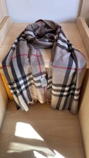 Burberry scarf cashmere usato  Bologna