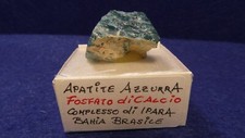 Minerale apatite azzurra usato  Napoli