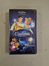 Cassetta vhs cenerenta usato  Bergamo