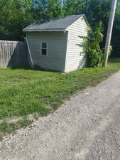 Good sized shed for sale  Mulberry