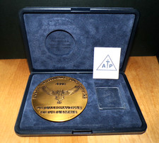 Medaille bureau ecole d'occasion Medaille bureau ecole d'occasion  Olivet
