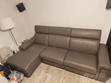 Divano pelle poltrone usato  Genova