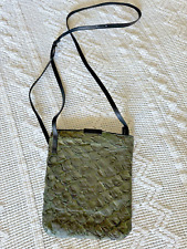 Mini bolsa de ombro plana Osklen couro pirarucu verde e preto comprar usado  Enviando para Brazil