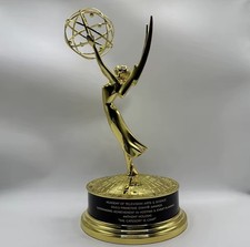 Primetime emmy award d'occasion  Expédié en Belgium