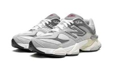 Scarpe sneakers new usato  Italia