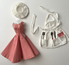 Roupa e acessórios originais vintage Barbie-Q #962 para churrasco, Mattel década de 1960, bom, comprar usado  Enviando para Brazil