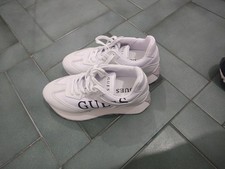 Scarpe guess luchia usato  Brindisi