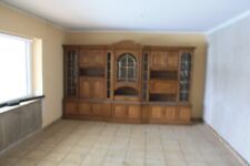 Wohnzimmerschrank eiche massiv gebraucht kaufen  Bielefeld