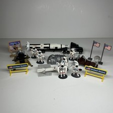 Space play set for sale  Windsor Heights