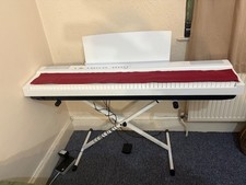 Yamaha 125 white for sale  LONDON