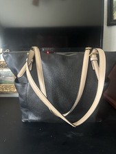 Bolsa tote Michael Kors couro pebbled preto detalhes dourados alças bronzeadas comprar usado  Enviando para Brazil
