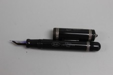 Caneta-tinteiro Delta edição limitada Isaac Newton preta com safira comprar usado  Enviando para Brazil