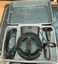 Oculus rift headset for sale  Sussex
