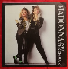 Madonna into the usato  Italia