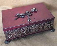 Antique metal chest d'occasion  Expédié en Belgium